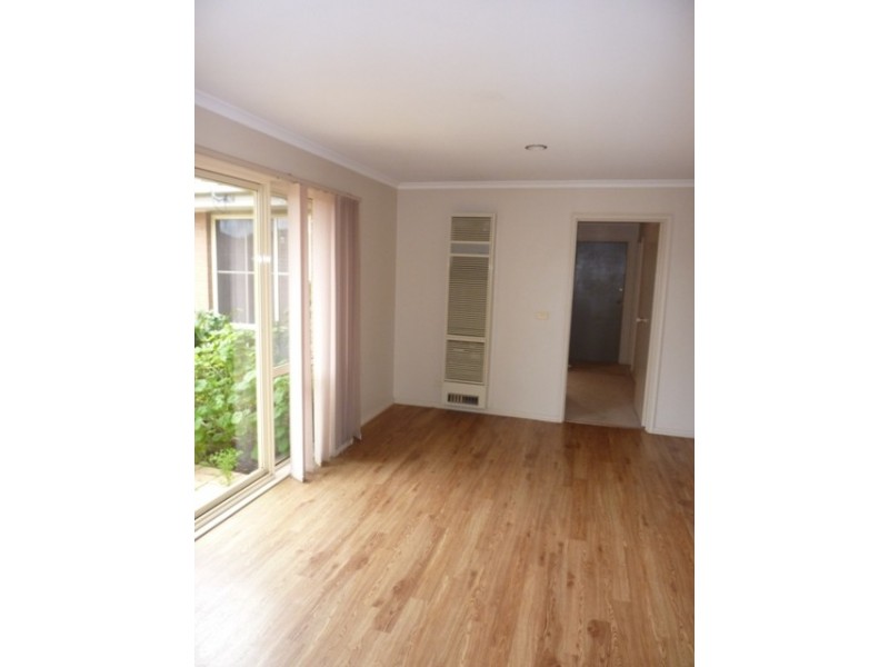 1/8 Moonah Way, Mount Martha VIC 3934