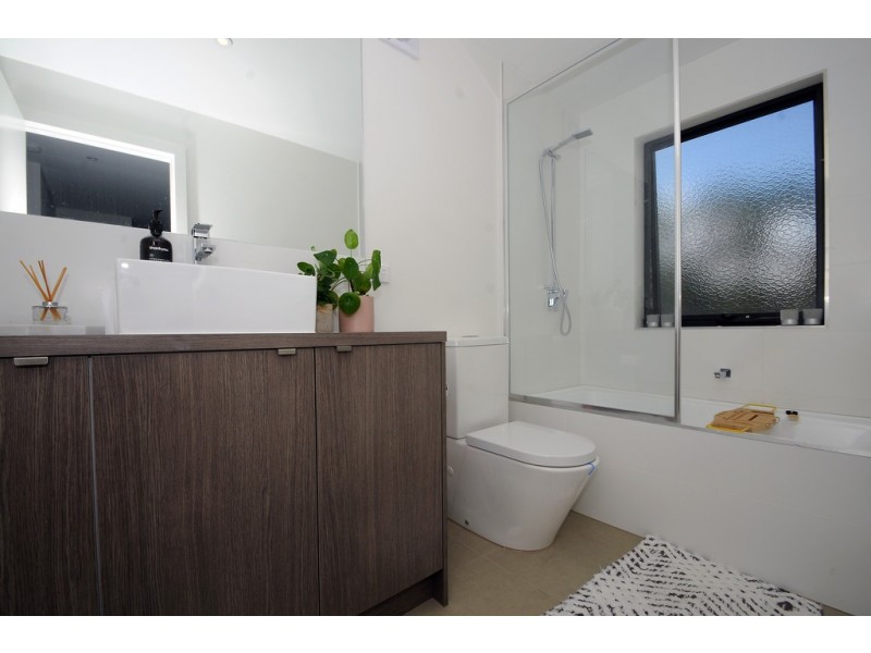 111 Lilliana Boulevard, Carrum Downs VIC 3201