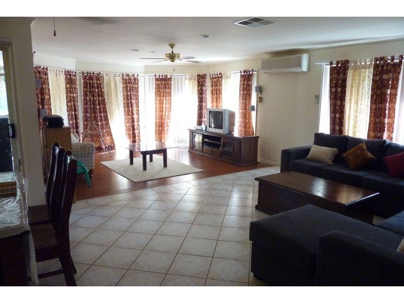 3 Fernwren Place, Carrum Downs VIC 3201