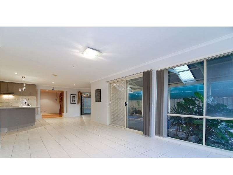 19 Hooper Drive, Skye VIC 3977