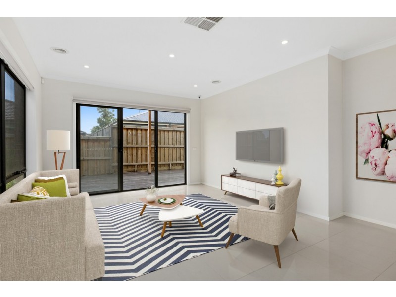 9 Trueman Street, Cranbourne West VIC 3977