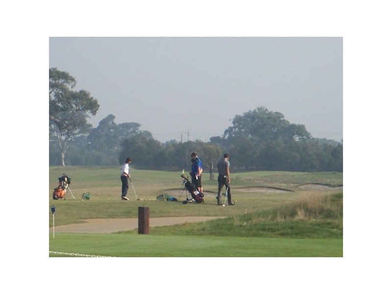 2 Melba Court, Skye VIC 3977