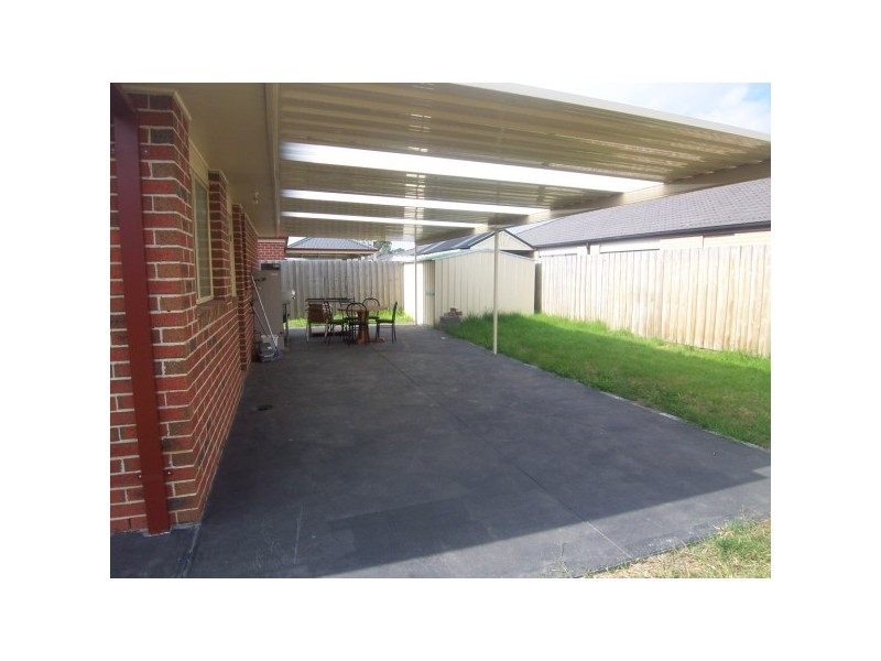 44 Chardonnay Drive, Skye VIC 3977