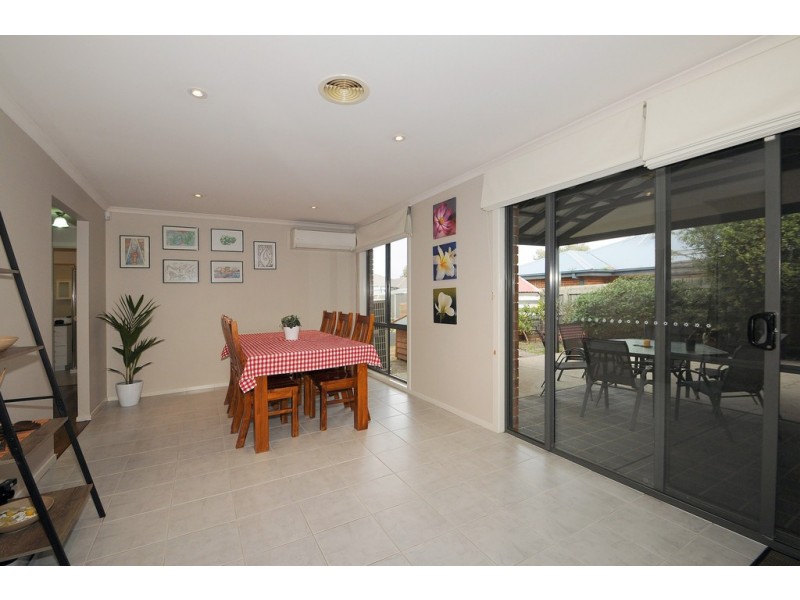 13 Ferndown Drive, Cranbourne VIC 3977