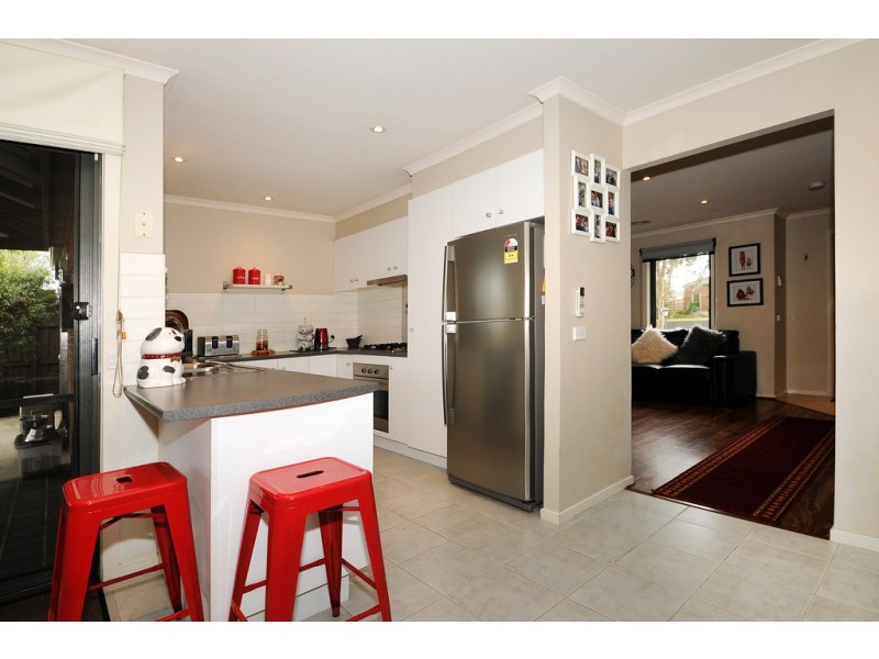 13 Ferndown Drive, Cranbourne VIC 3977