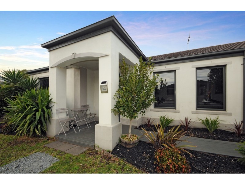 13 Ferndown Drive, Cranbourne VIC 3977