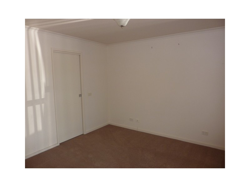 4/18 Malcolm Road, Langwarrin VIC 3910