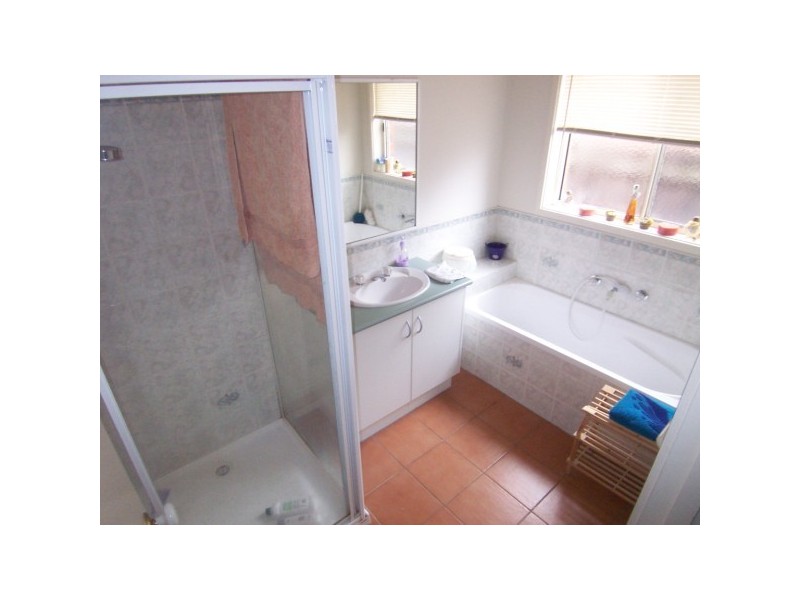 16  Manchester Drive, Skye VIC 3977