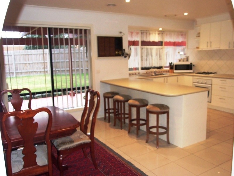 17 Spoonbill Court, Carrum Downs VIC 3201