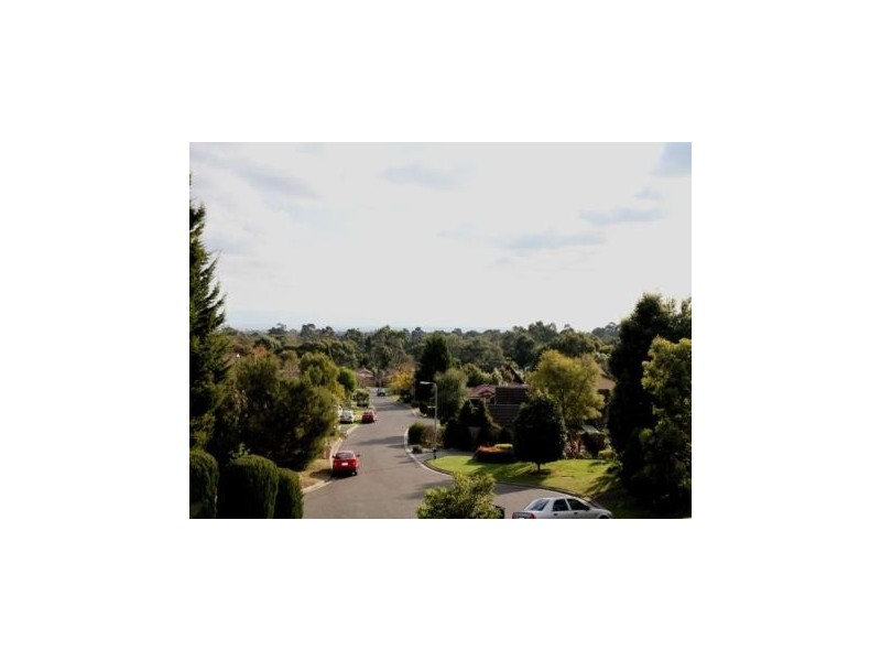 8 Naroo Place, Frankston VIC 3199