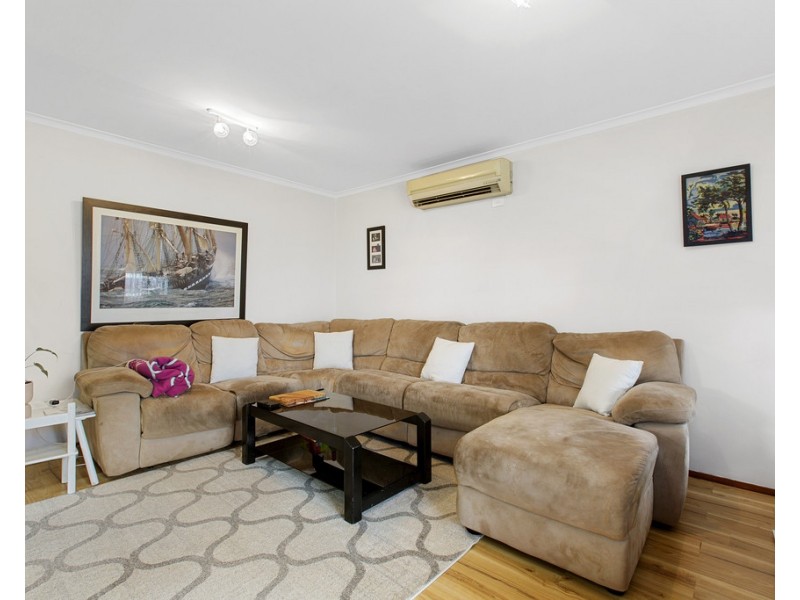 25 Bouvardia Crescent, Frankston North VIC 3200