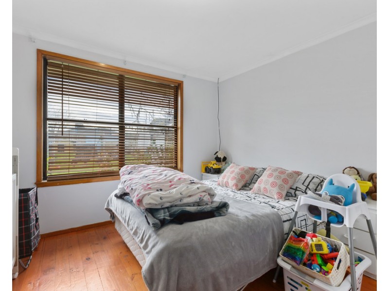 25 Bouvardia Crescent, Frankston North VIC 3200