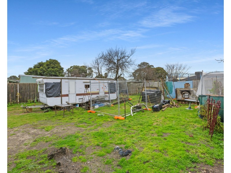 25 Bouvardia Crescent, Frankston North VIC 3200