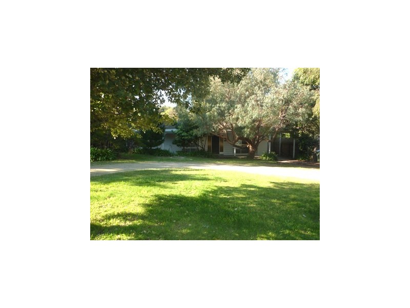 11 South Beach Road, Somers VIC 3927