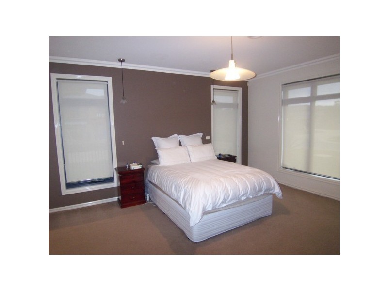 15 O’Keefe Terrace, Sandhurst VIC 3977