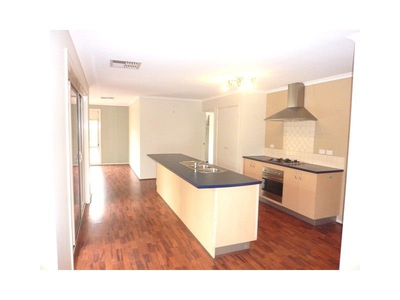 5 Mulga Place, Carrum Downs VIC 3201