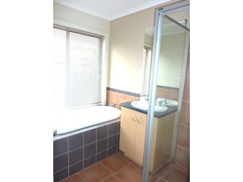 5 Mulga Place, Carrum Downs VIC 3201