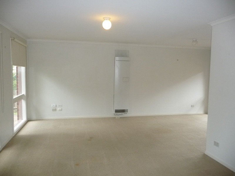 2 Linlithgow Court, Frankston VIC 3199