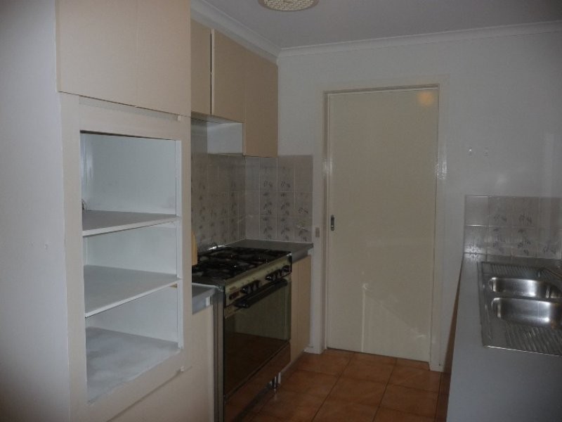 2 Linlithgow Court, Frankston VIC 3199