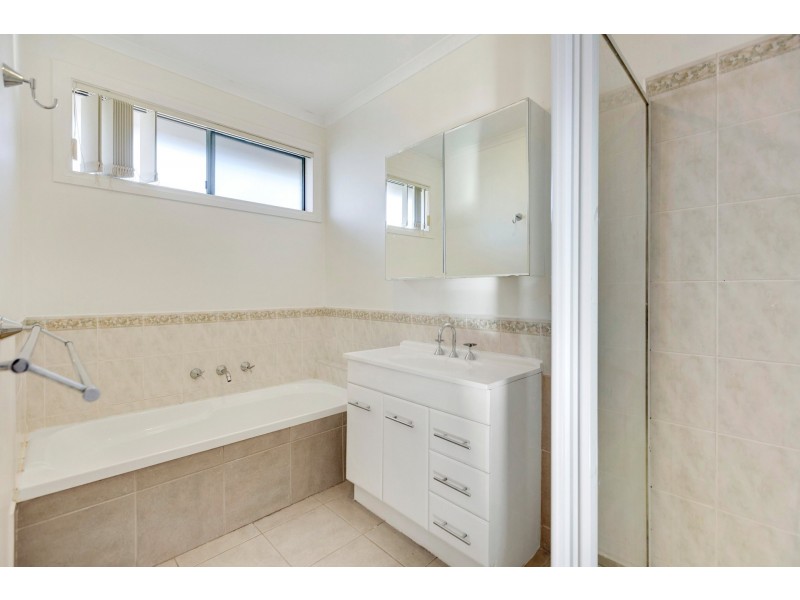 35 Chapman Street, Carrum Downs VIC 3201