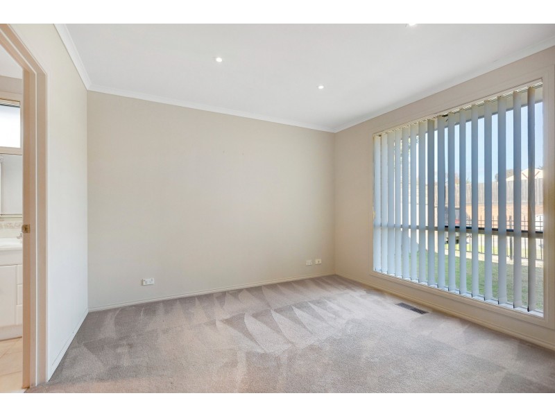 35 Chapman Street, Carrum Downs VIC 3201