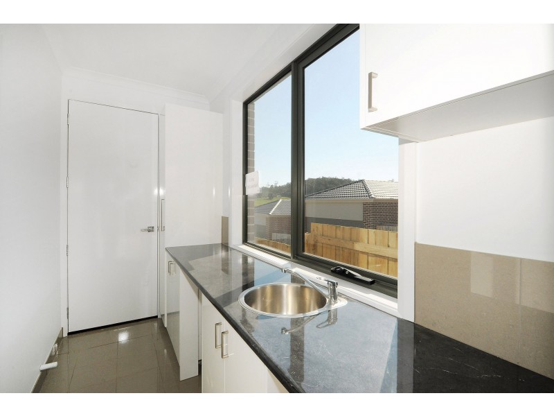 8 Butina Crest, Pakenham VIC 3810