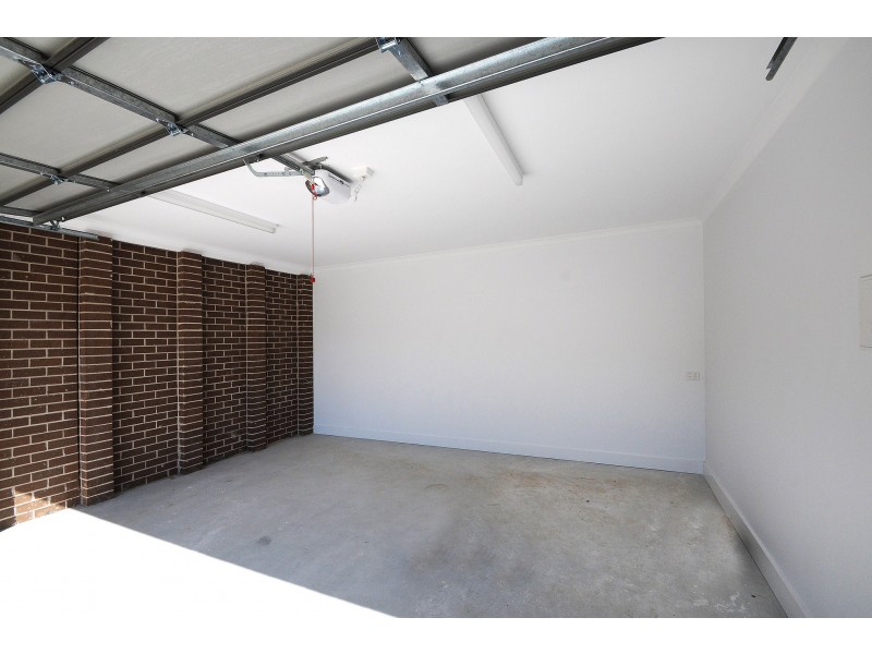 8 Butina Crest, Pakenham VIC 3810