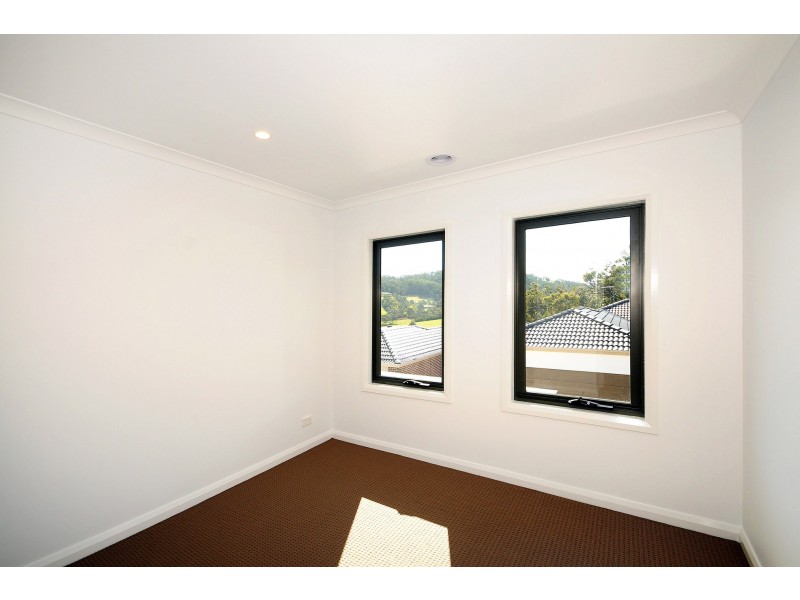 8 Butina Crest, Pakenham VIC 3810