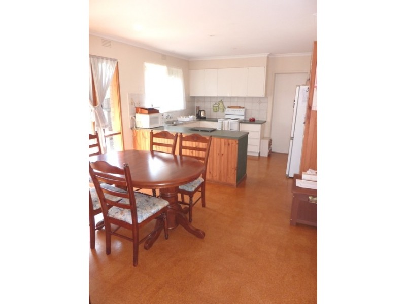 1 Tee Court, Frankston VIC 3199