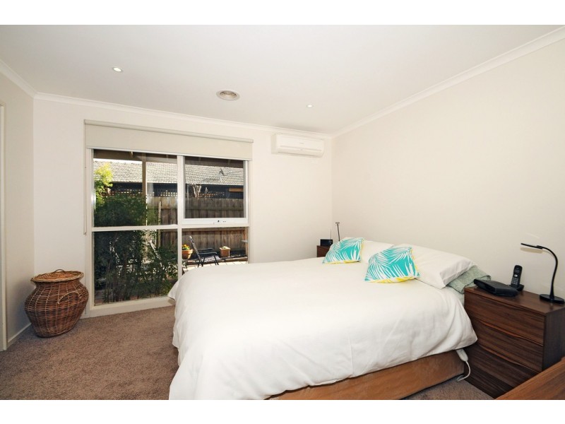 60 Maple Street, Seaford VIC 3198