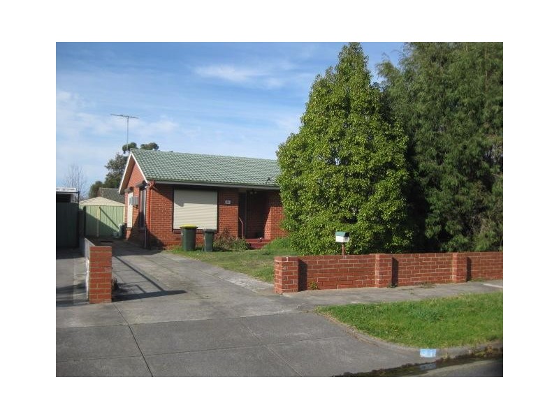 31 Mulberry Cres, Frankston North VIC 3200