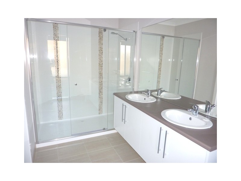 10 Paradise Way, Skye VIC 3977