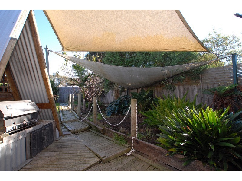 24 Wirilda Crescent, Frankston North VIC 3200