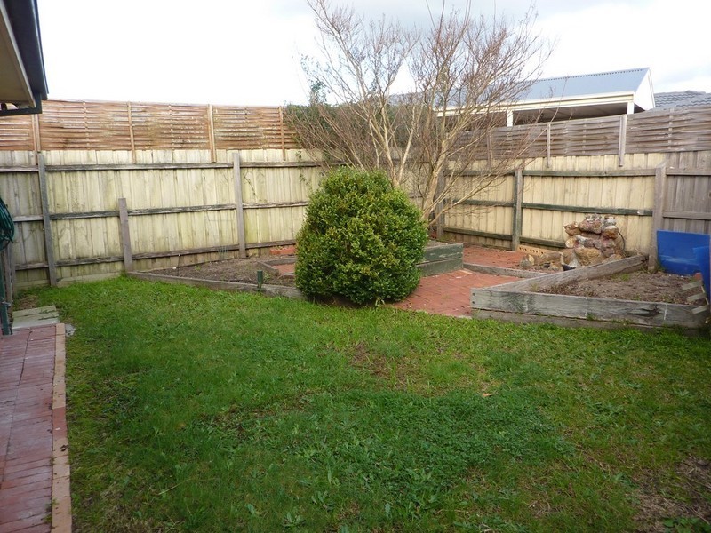 11 Herrington Avenue, Carrum Downs VIC 3201