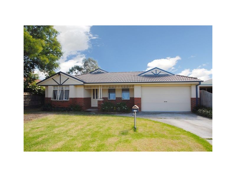 105 MAPLE STREET, Seaford VIC 3198