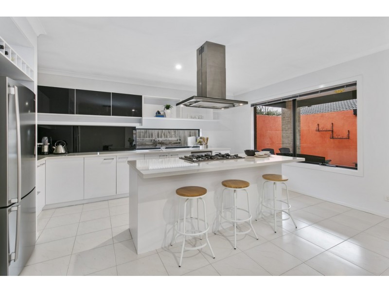 14 Trafford Road, Carrum Downs VIC 3201