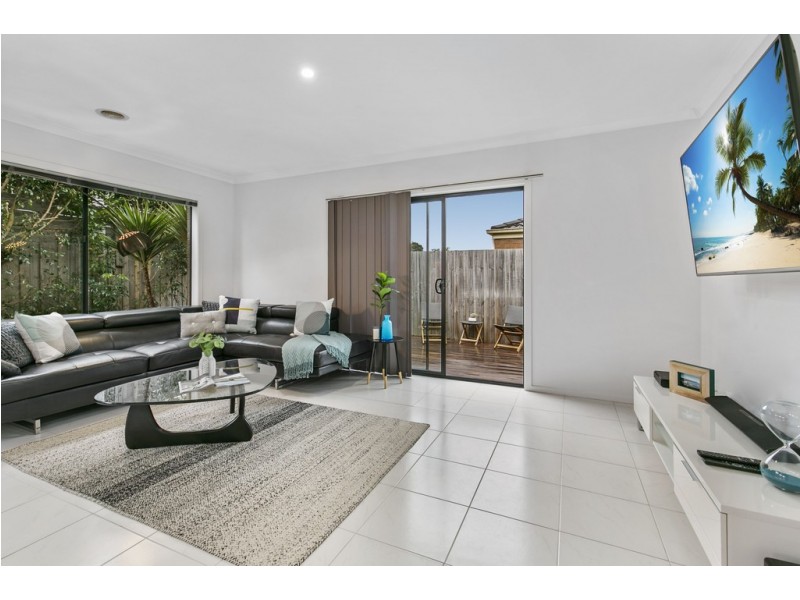 14 Trafford Road, Carrum Downs VIC 3201