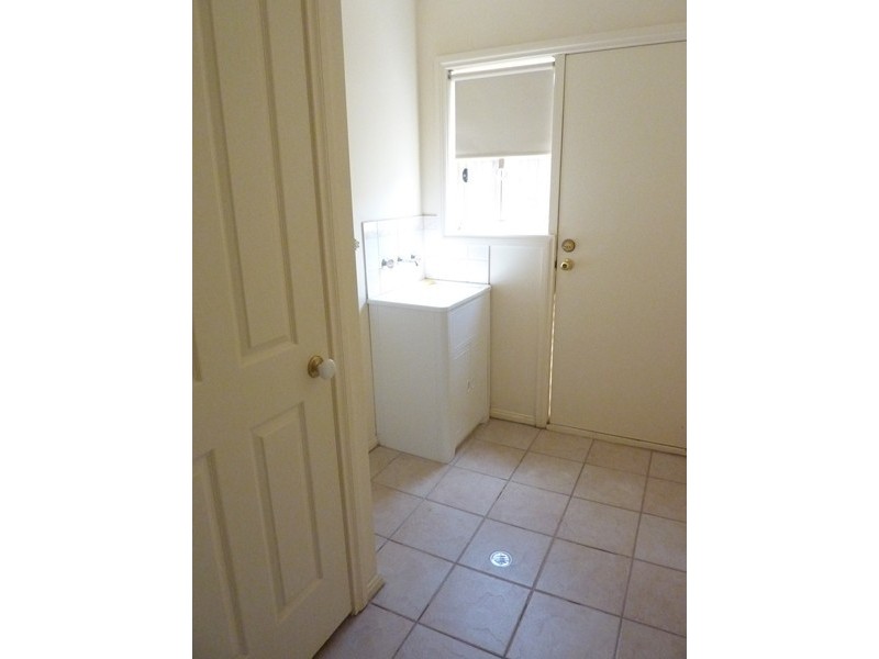 16 Creighton Way, Mornington VIC 3931