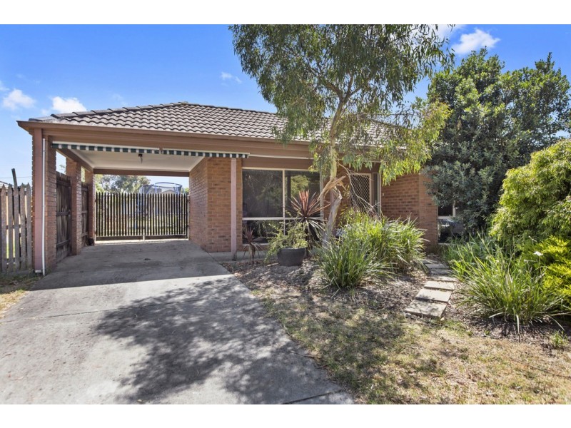 11 Deborah Court, Skye VIC 3977