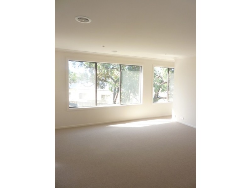 1 Springhill Road, Langwarrin VIC 3910