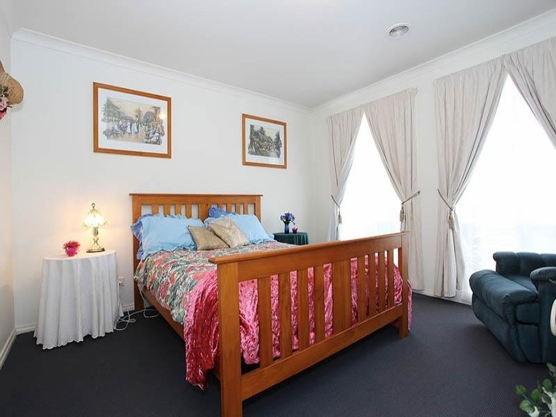 3 Lisa Beth Mews, Skye VIC 3977