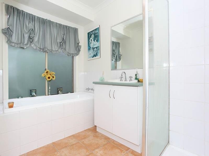 3 Lisa Beth Mews, Skye VIC 3977