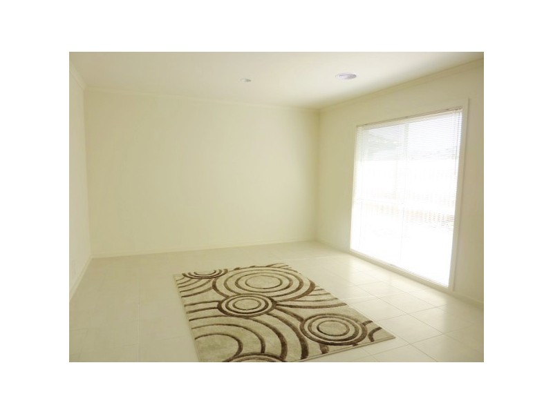 13/104 Broderick Road, Carrum Downs VIC 3201