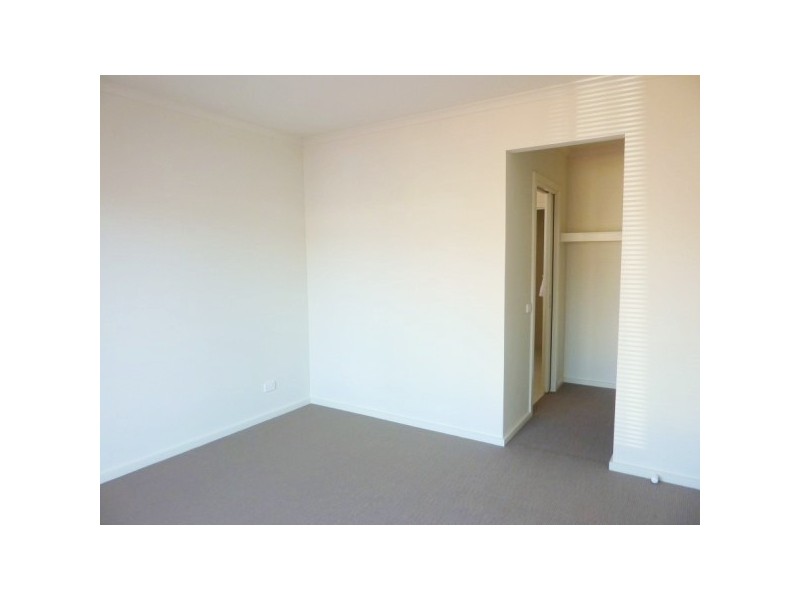 13/104 Broderick Road, Carrum Downs VIC 3201