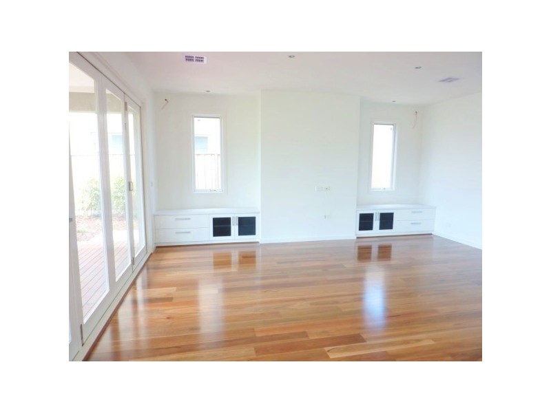 9 Viewmount Place, Sandhurst VIC 3977