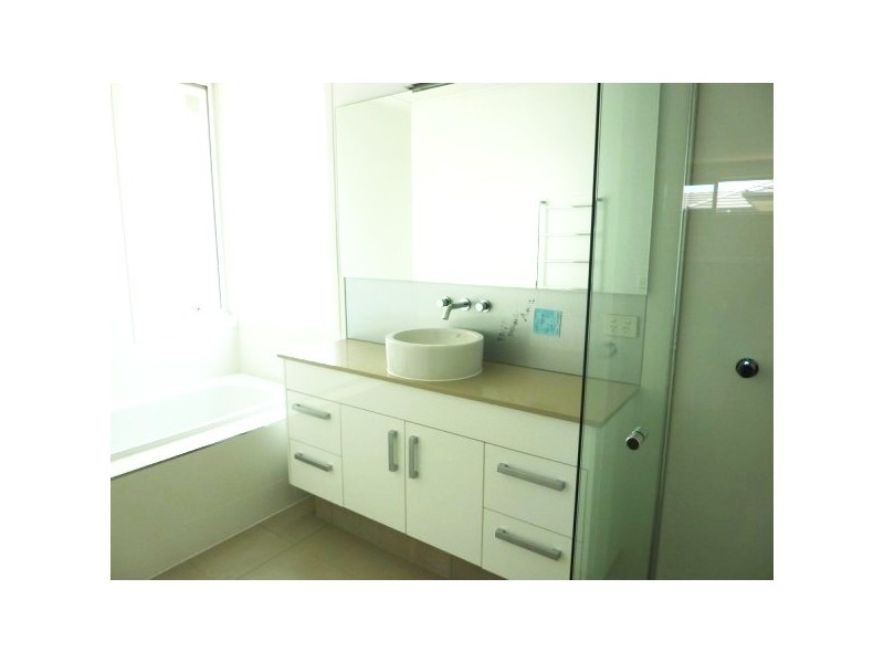 9 Viewmount Place, Sandhurst VIC 3977