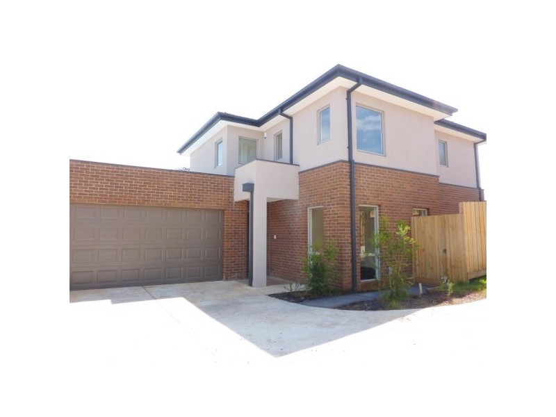 4/35 Lily Way, Skye VIC 3977