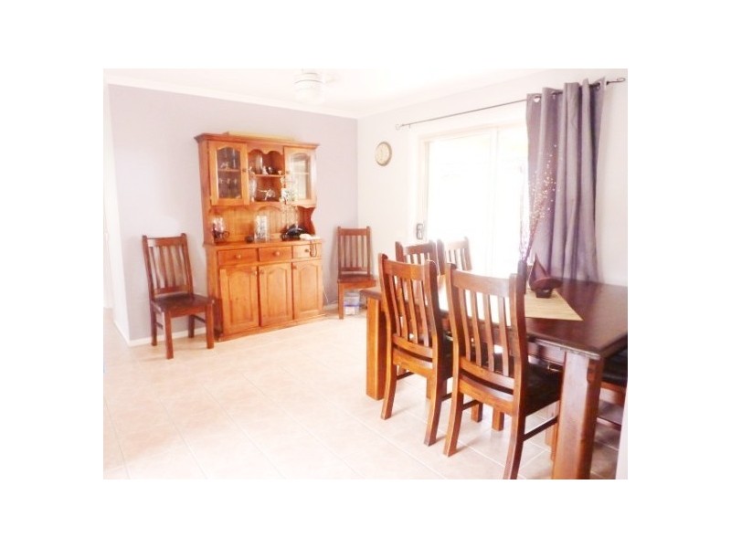 9 Hutchins Way, Skye VIC 3977