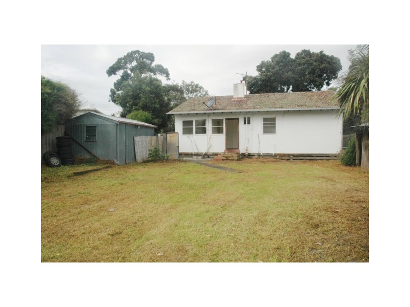 31 Radiata Street, Frankston North VIC 3200