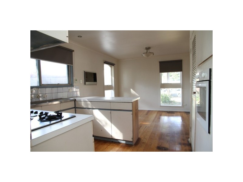 121 Wangarra Road, Frankston VIC 3199